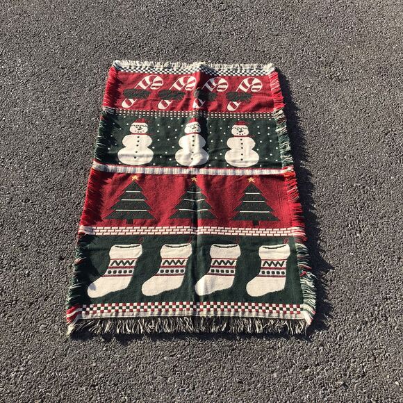 Christmas Holiday Fringed Tapestry Throw Lap Blanket Textile Wall Hanging  28x45 - Picture 5 of 10